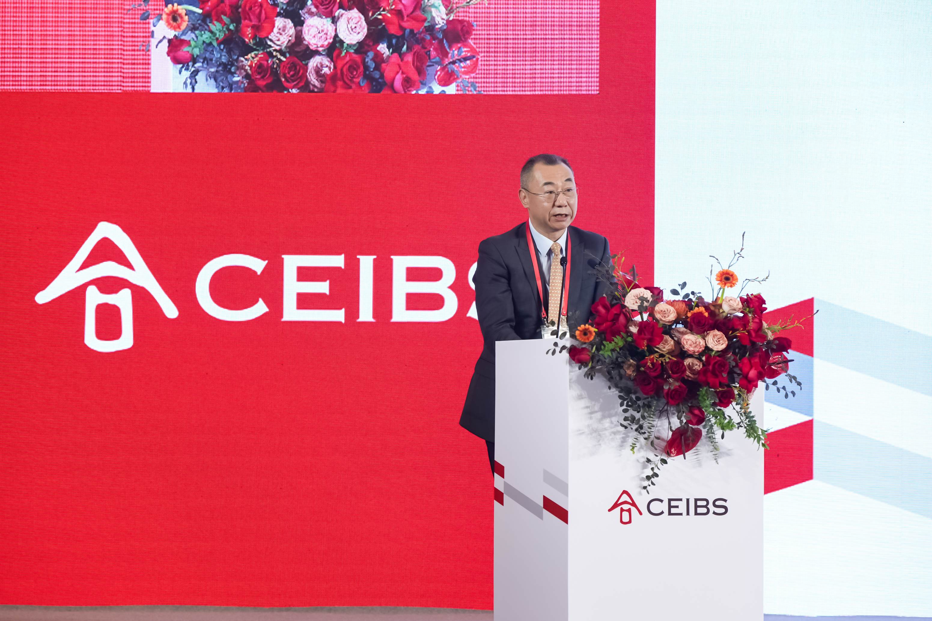 解码AI浪潮下的企业破局之道——第十届中欧思创会·东莞站顺利举行(图2)