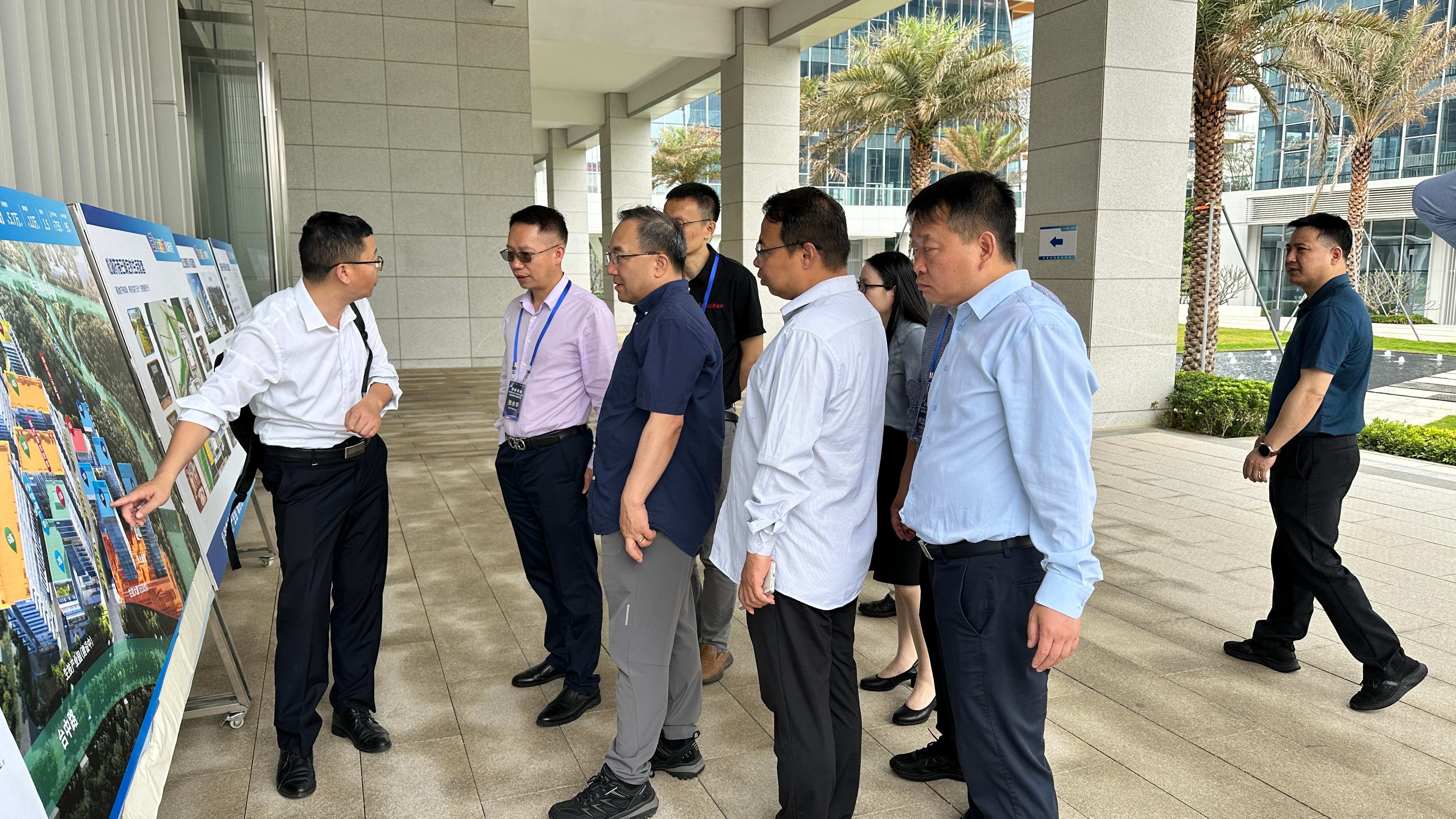 AI赋能生物医药,共绘产业未来——“慧链生机”生物医药产业链核心圈交流活动在松山湖圆满举行(图14) AI赋能生物医药,共绘产业未来——“慧链生机”生物医药产业链核心圈交流活动在松山湖圆满举行(图14)